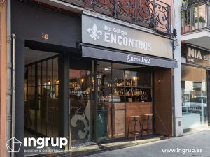 0002 ingrup estudi obra y construccion diseno reforma granollers barcelona gastrobar encontros fachada nueva rotulacion imagen corporativa letras corporeas cristalera