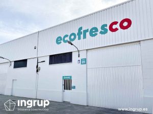 0006 diseno impresion rotulacion ecofresco alimentacion congelados granollers ingrup estudio barcelona rotulación fachada integral pintura airless letras corporeas señaletica detalle entrada