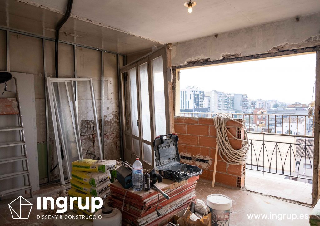 0007 reforma integral vivienda ingrup estudi diseno construccion granollers barcelona obra reforma derribo de paredes cocina comedor espacio diafano