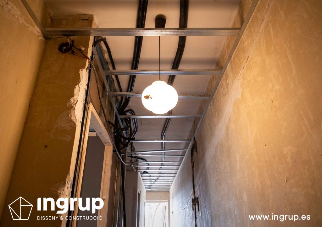 0009 reforma integral vivienda ingrup estudi diseno construccion granollers barcelona obra reforma colocacion de techo en pladur
