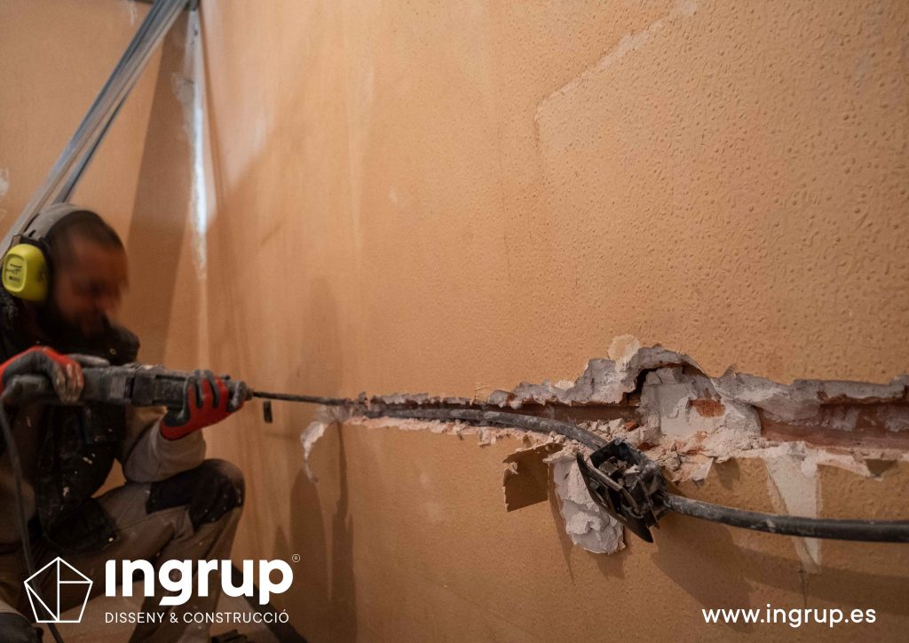 0012 reforma integral vivienda ingrup estudi diseno construccion granollers barcelona obra reforma nueva repicado saneamiento de instalación electrica