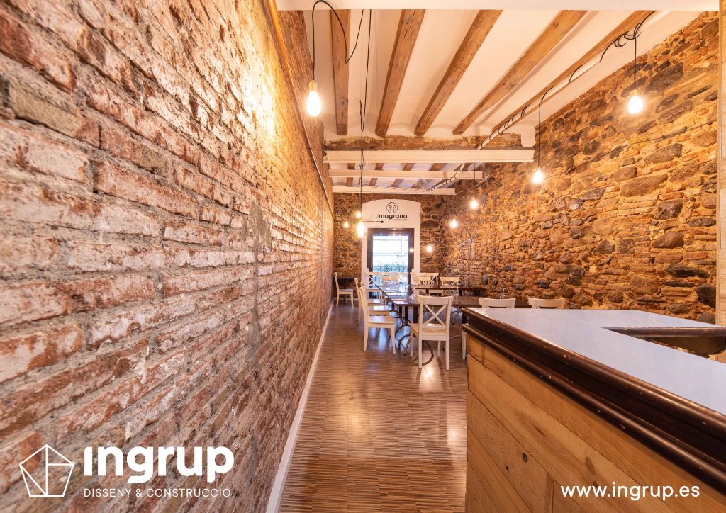 0020 la magrana restaurante cuina meditarrania ingrup estudi diseno construccion granollers barcelona obra reforma interiorismo comedor segundo piso despues paredes ladrillo