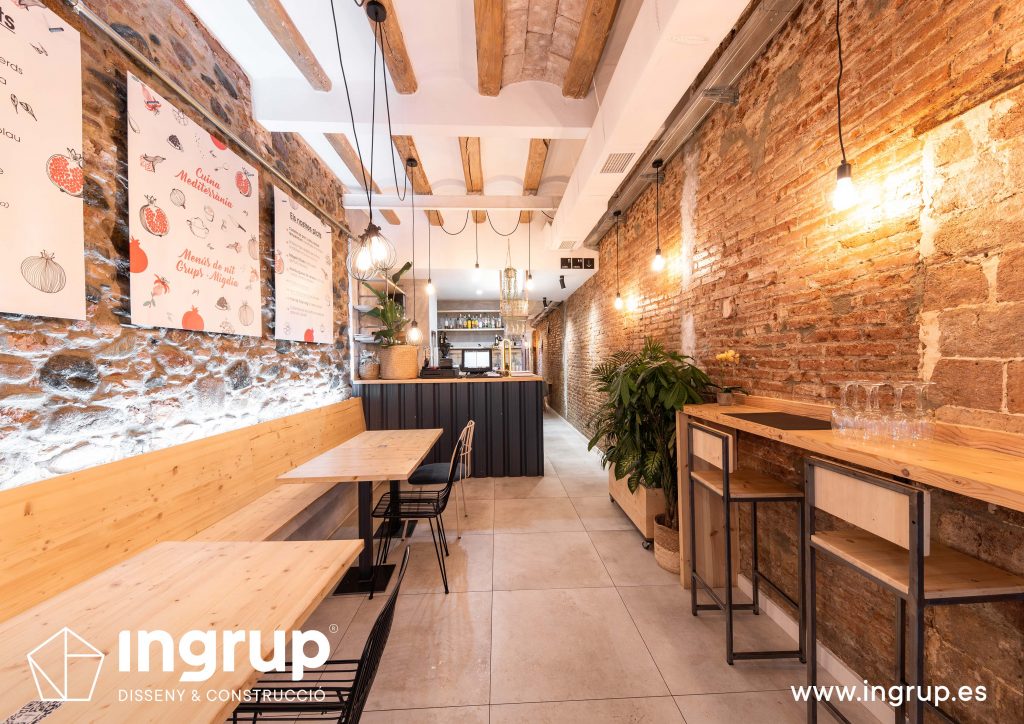 003 la magrana restaurante cuina meditarrania ingrup estudi diseno construccion granollers barcelona obra reforma interiorismo barra nueva decoracion entrada mobiliario