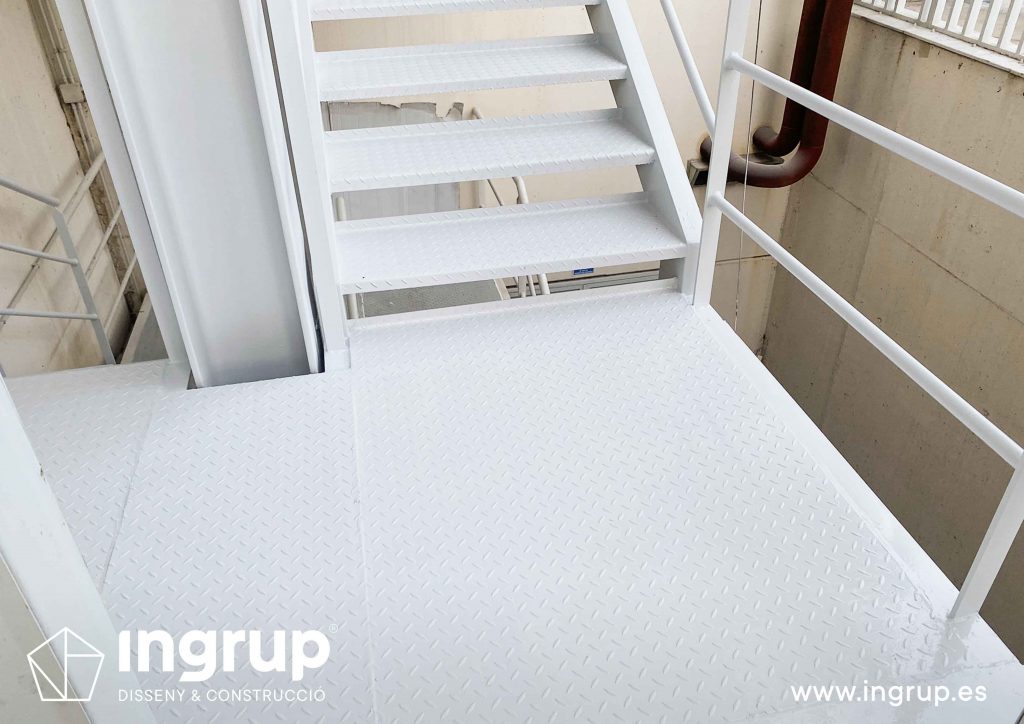 006 kh7 mantenimiento empresas comunidades retail pintura industrial ingrup estudi diseno construccion detalle acabado final