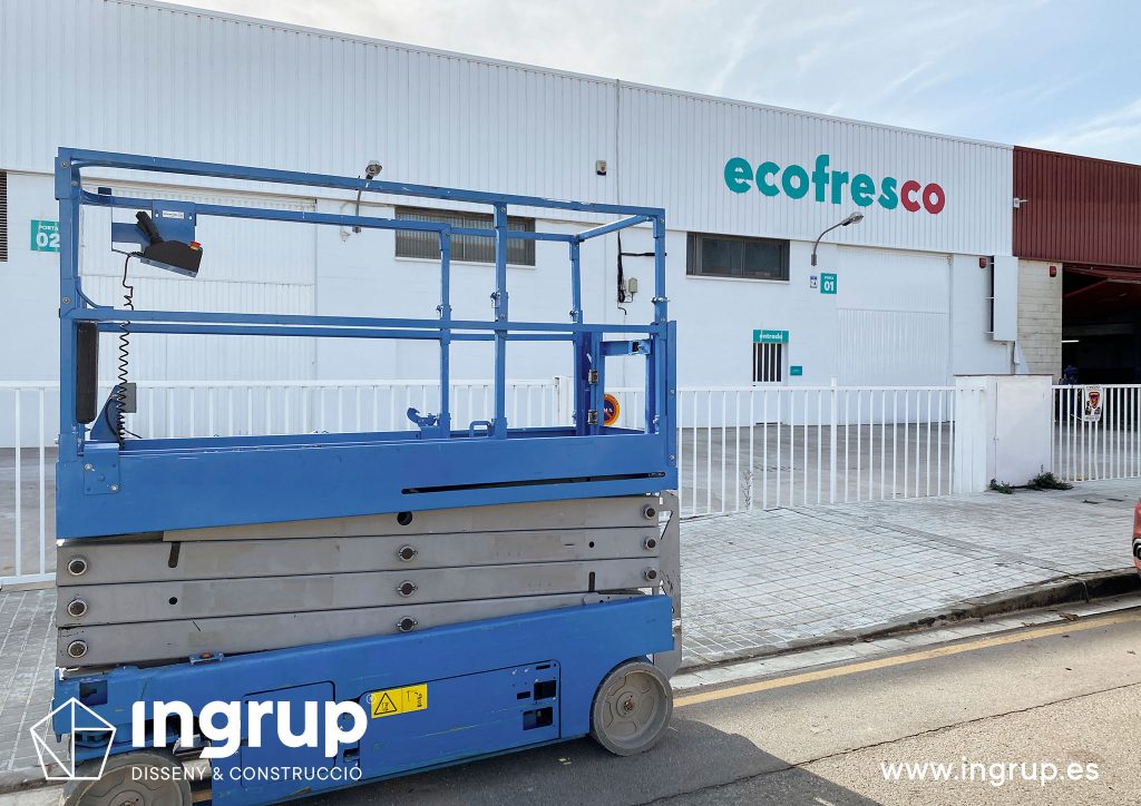 01 intro rotulacion nave industrial ecofresco pintura integral fachada ingrup estudio diseno retail mantenimiento corporeas señaletica elevador