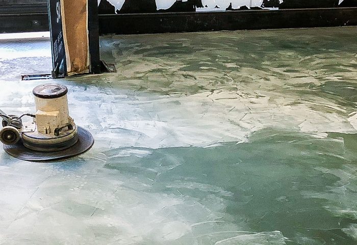 02 slider ingrup estudi obra y construccion diseno reforma granollers barcelona aplicacion de microcemento pulido