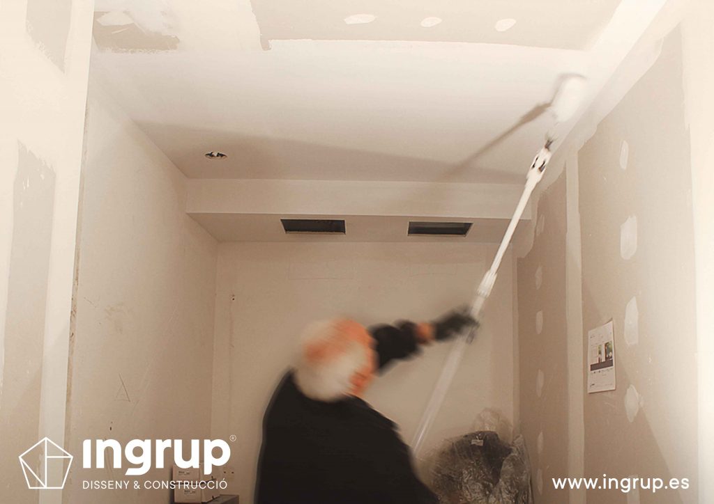 pintura-interior-exterior-viviendas-particulares-locales-comerciales-hosteleria-naves-industriales-empresas-fachadas-ingrup-estudio-diseno-construccion-retail-granollers-barcelona