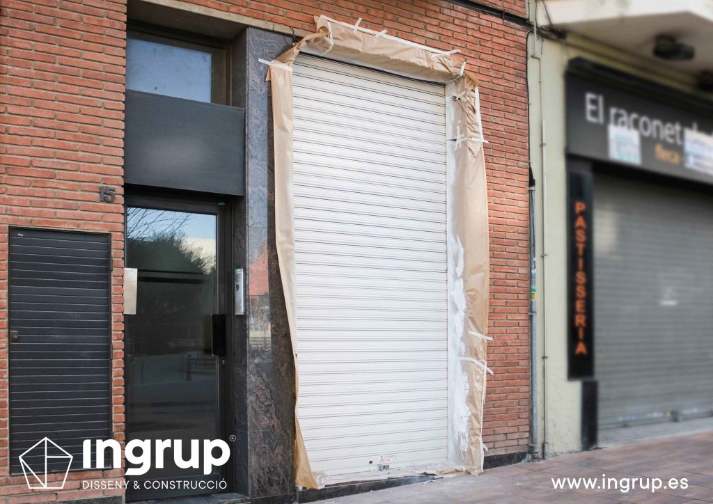 pintura-persianas-locales-comerciales-construccion-servicios-industriales-ingrup-estudio-granollers-barcelona-diseno-retail