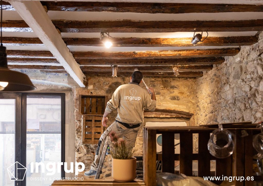 ignifugado-al-fuego-con-certificado-locales-comerciales-hosteleria-naves-industriales-servicio-ingrup-estudi-diseno-construccion-retail-granollers-barcelona