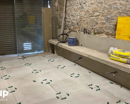 03 la magrana restaurant obra reforma construccion ingrup estudi colocacion pavimento gres