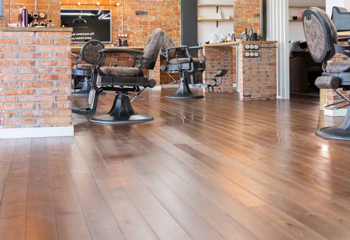 27 colocacion pavimento gres hidraulico porcelanico parquet hormigon impreso microcemento madera maciza ingrup estudio diseno construccion retail instalacion granollers barcelona