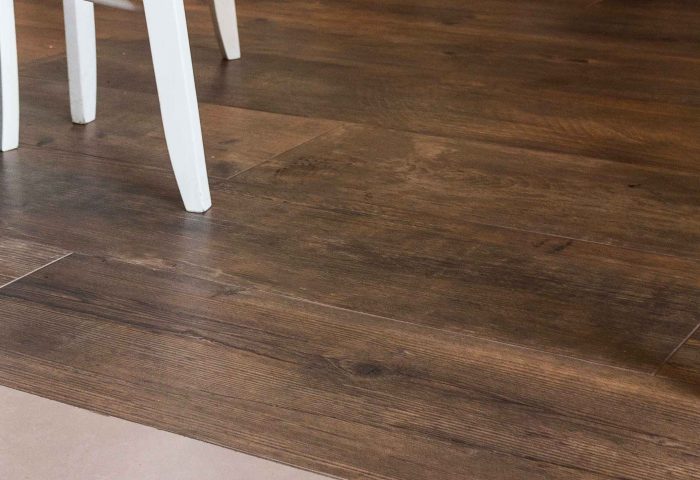28 colocacion pavimento gres hidraulico porcelanico parquet hormigon impreso microcemento madera maciza ingrup estudio diseno construccion retail instalacion granollers barcelona