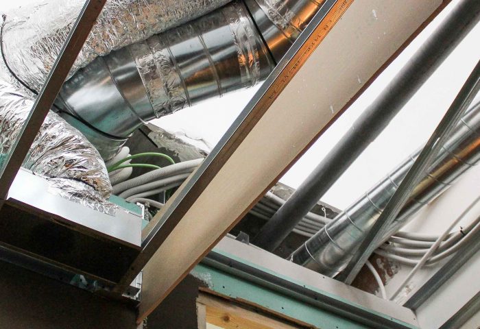 39 slider servicio instalaciones agua luz climatización lampisteria fontaneria electricidad alta baja tension desagues ingrup estudi granollers barcelona diseno construccion retail