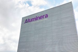 00 portada aluminera rotulo letras corporeas gran formato instalacion ingrup estudi diseno retail granollers barcelona