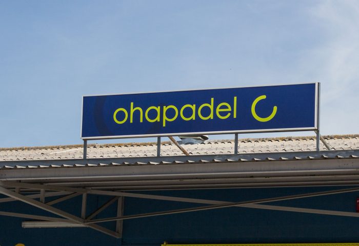 01 rotulación integral retail rotulo vinilo impreso retroiluminado padel ohapadel ingrup estudi diseno construccion instalaciones deportivas