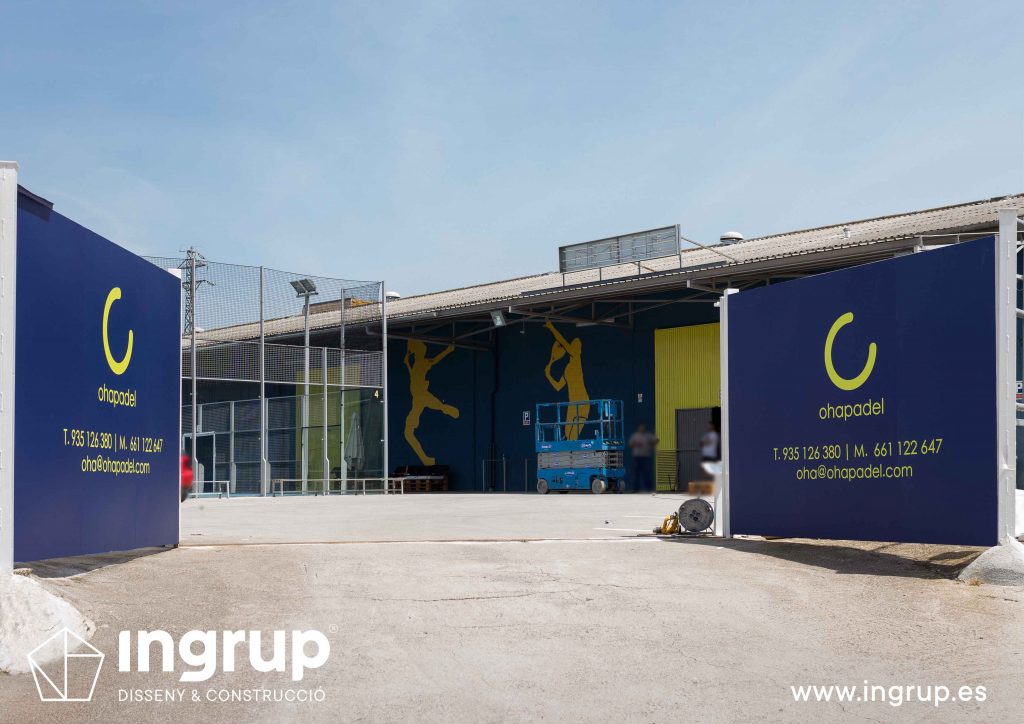 01 rotulacion retail vinilos impresion entrada instalaciones deportivas ohapadel ingrup estudi diseno construccion fabricacion instalacion