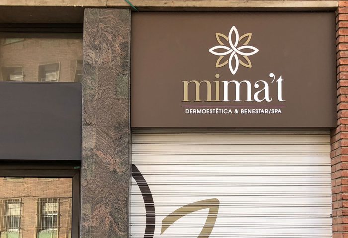 01 slider rotulo cajon luminoso letras corporeas metcrilato a medida rotulación pintura ingrup estudi diseno construccion retail granollers barcelona