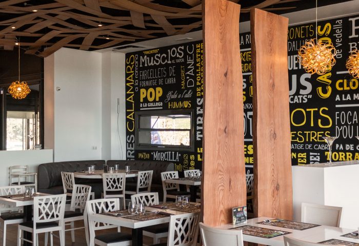 02 comedor nuevo pavimento gres ceramico restaurante oh tapa ingrup estudi diseno construccion obra reforma interiorismo granollers barcelona