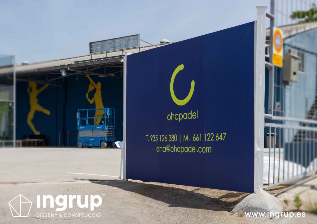 02 rotulacion retail vinilos impresion entrada instalaciones deportivas ohapadel ingrup estudi diseno construccion fabricacion instalacion