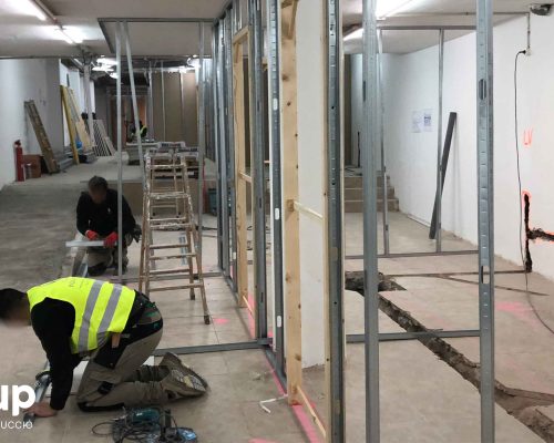 03 distribucion local comercial pladur estrucutra operarios ingrup estudi estudio diseno construccion retail rotulacion granollers barcelona interiorismo