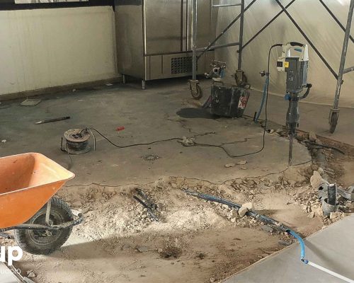 03 proceso construccion repicado pavimento suelo operario ingrup estudi diseno construccion obra reforma