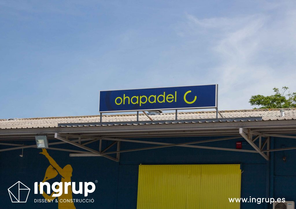03 rotulacion retail vinilos impresion rotulo luminoso instalaciones deportivas ohapadel ingrup estudi diseno construccion fabricacion instalacion