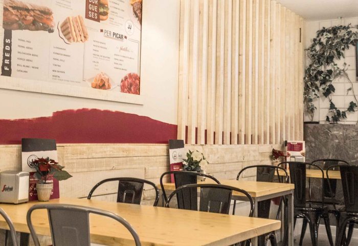 03 slider principal obra reforma interiorismo comercial bar jj comedor interior mobiliario ingrup estudi diseno construccion retail vinilo decoracion iluminacion granollers barcelona