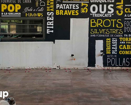 04 proceso instalacion nuevo pavimento gres porcelanico operario ingrup estudi diseno construccion obra reforma