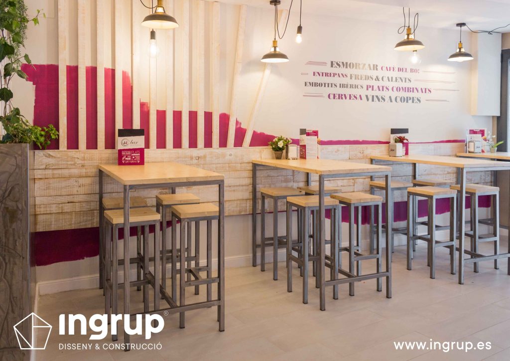 05 comedor exterior pintura decorativa decoracion madera mobiliario obra reforma integral interiorismo bar jj ingrup estudi diseno construccion retail rotulacion granollers barcelona
