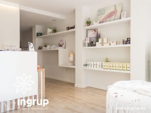 06 estanterias pladur acabadas alisado pintura decorativa ingrup estudi diseno construccion retail rotulacion interiorismo granollers barcelona