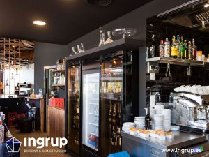 08 despues nevera pintura decorativa contrabarra ingrup estudi diseno construccion obra reforma granollers barcelona