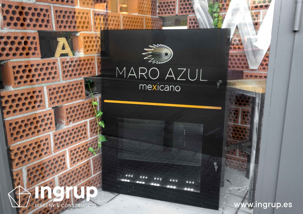 08 portamenus fabricación a medida cajon luminoso rotulacion interiorismo comercial obra reforma restaurante maro azul ingrup estudi diseno construccion retail granollers barcelona