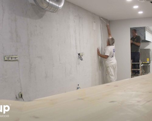 11 pintura decorativa contrabarra bar jj operario decoracion ingrup estudi diseno construccion retail granollers barcelona
