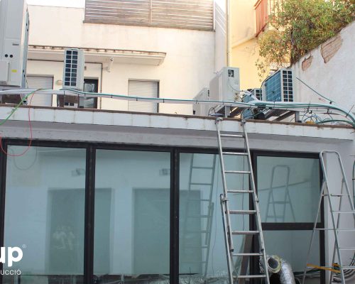 17 instalación aparatos compresores climatización aire acondicionado conductos ingrup estudi estudio diseno construccion retail rotulacion granollers barcelona interiorismo