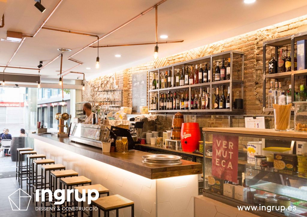 14 zona barra fabricacion a medida interiorismo decoracion iluminacion vermuteca ingrup estudio diseno construccion retail granollers barcelona