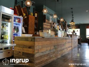 07 antes detalle barra revestimiento madera tolino restaurante ingrup estudio diseno construccion retail granollers barcelona