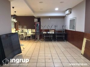 15 antes comedor secundario limpieza reforma integral local comercial interiorismo ingrup estudi diseno construccion retail granollers barcelona