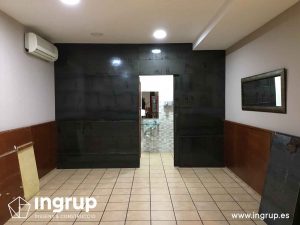 17 antes antigua entrada baño wc ingrup estudi diseno construccion retail granollers barcelona