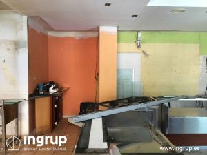 19 antes zona comedor principal vikels reforma integral local comercial derribo tabiques ingrup estudi diseno construccion retail granollers barcelona