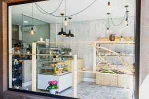 01 portada mykoco diseño interiorismo obra reforma local comercial obrador japones dulces ingrup estudio diseno construccion retail granollers barcelona