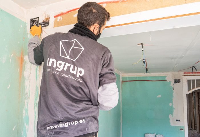 04 reforma integral piso barcelona rehabilitacion instalacion pavimentos parquet ingrup estudio diseno construccion retail granollers barcelona