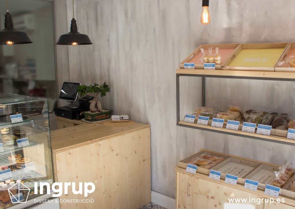 05 interiorismo tienda mostrador mobiliario a medida mykoco diseño interiorismo obra reforma local comercial obrador japones dulces ingrup estudio diseno construccion retail granollers barcelona