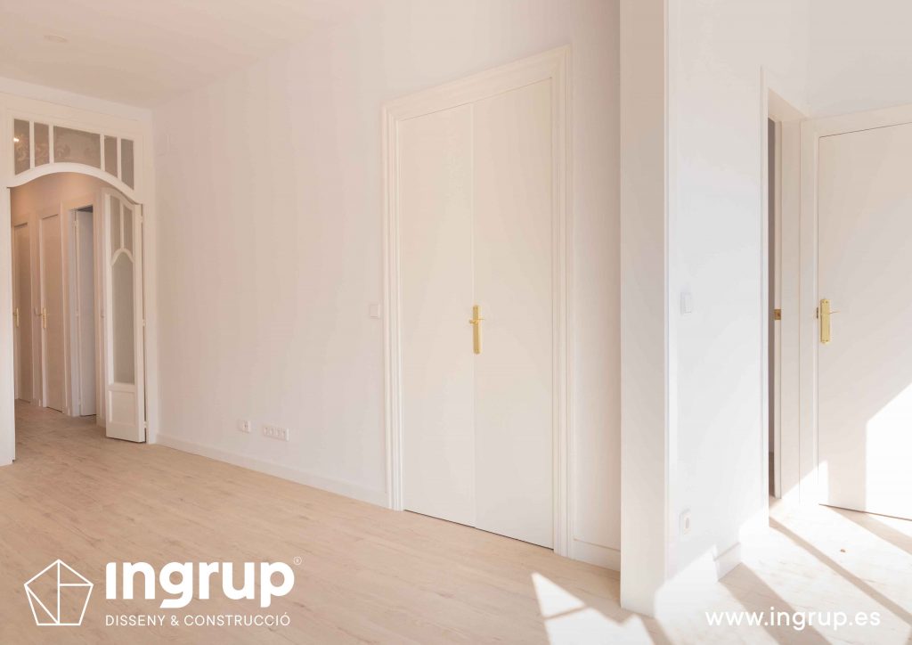 07 comedor espacio reforma integral piso barcelona rehabilitacion pintura parquet pavimento instalacion ingrup estudio diseno construccion retail granollers barcelona