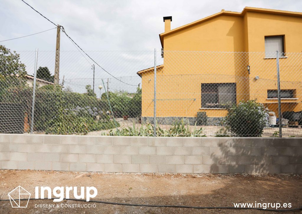 10 construccion muro divisor vivienda particular obra reforma ingrup estudio diseno construccion retail granollers barcelona