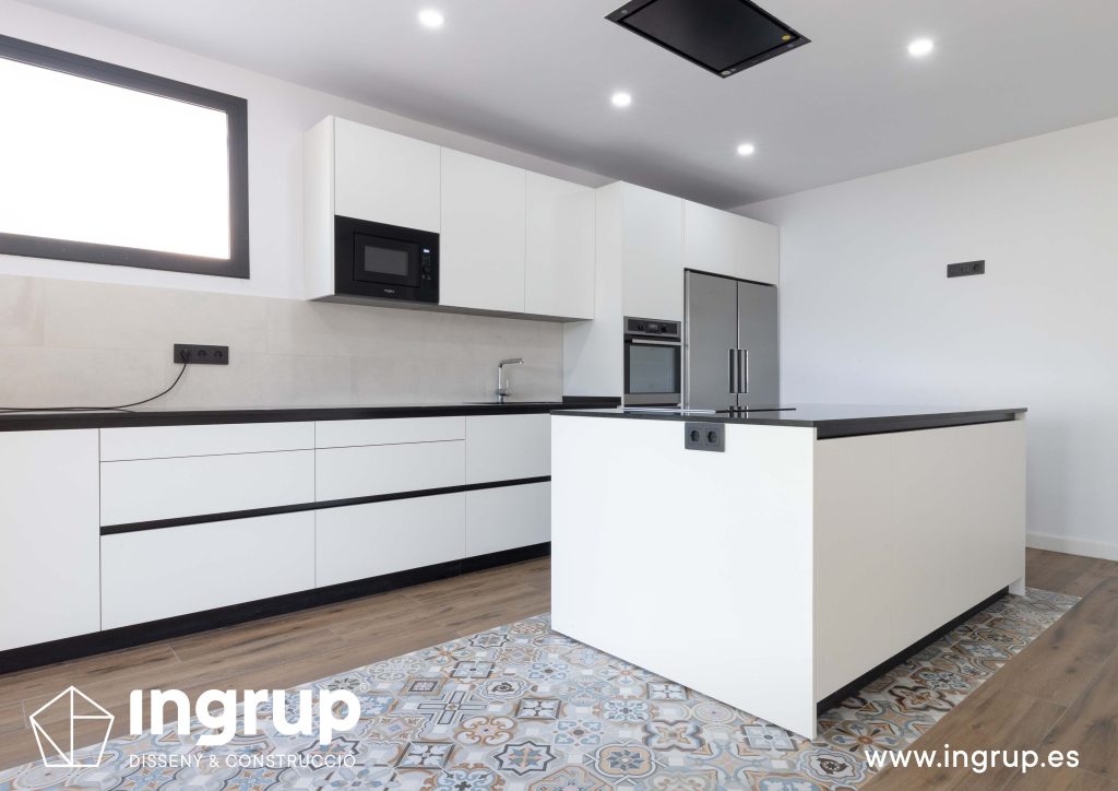 diseno de cocina en granollers ingrup obres y serveis 09